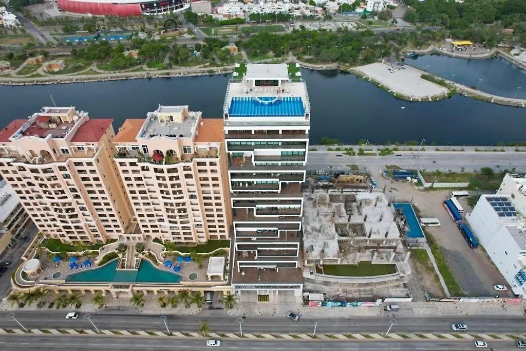 Condominio Nuevo De Lujo Sobre El Malecon De Mazatlan 0*,  Mexico